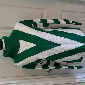 Turtle neck sweater Nwot, green & white.